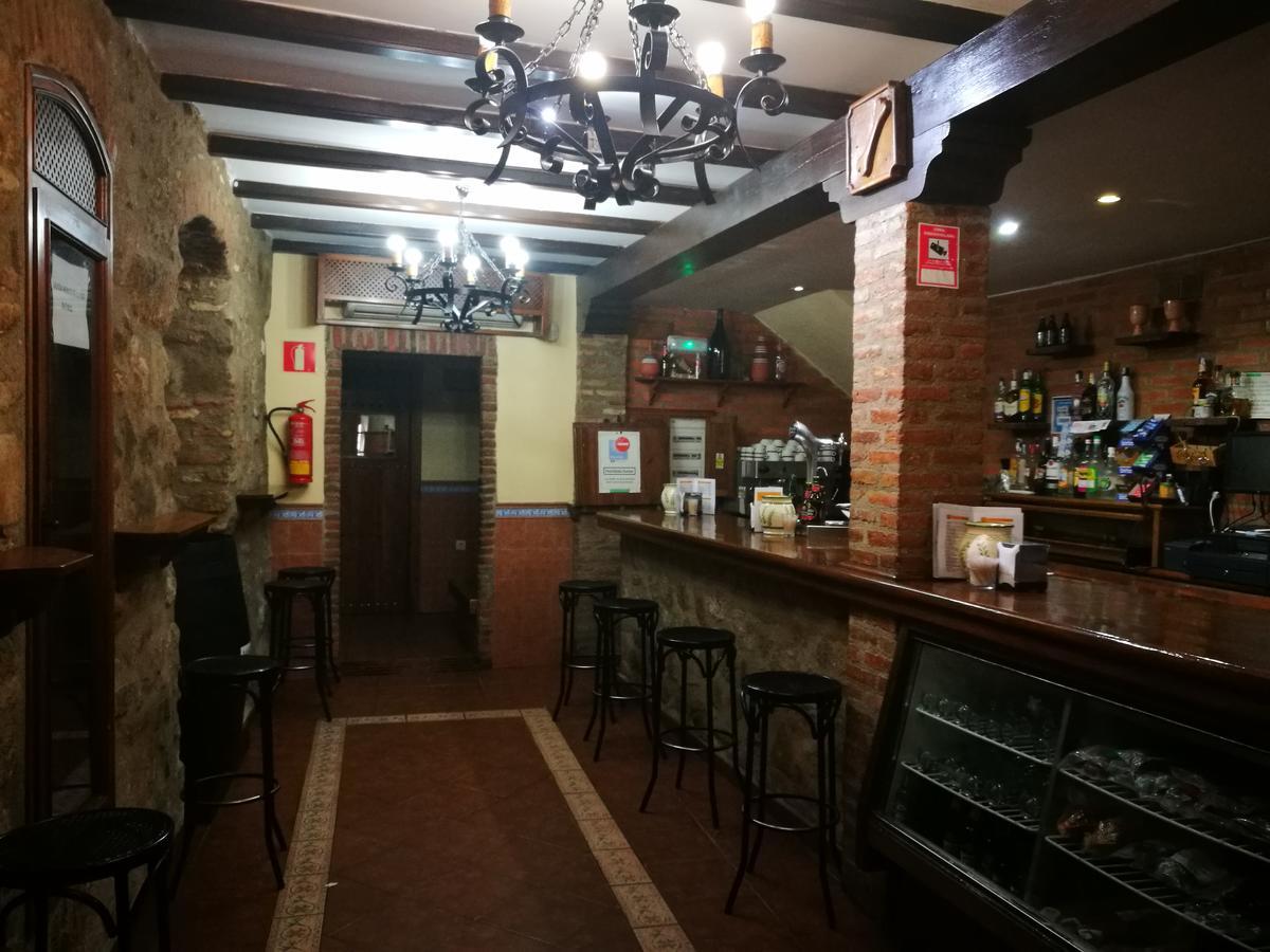 Hostal Hueso Trujillo Buitenkant foto
