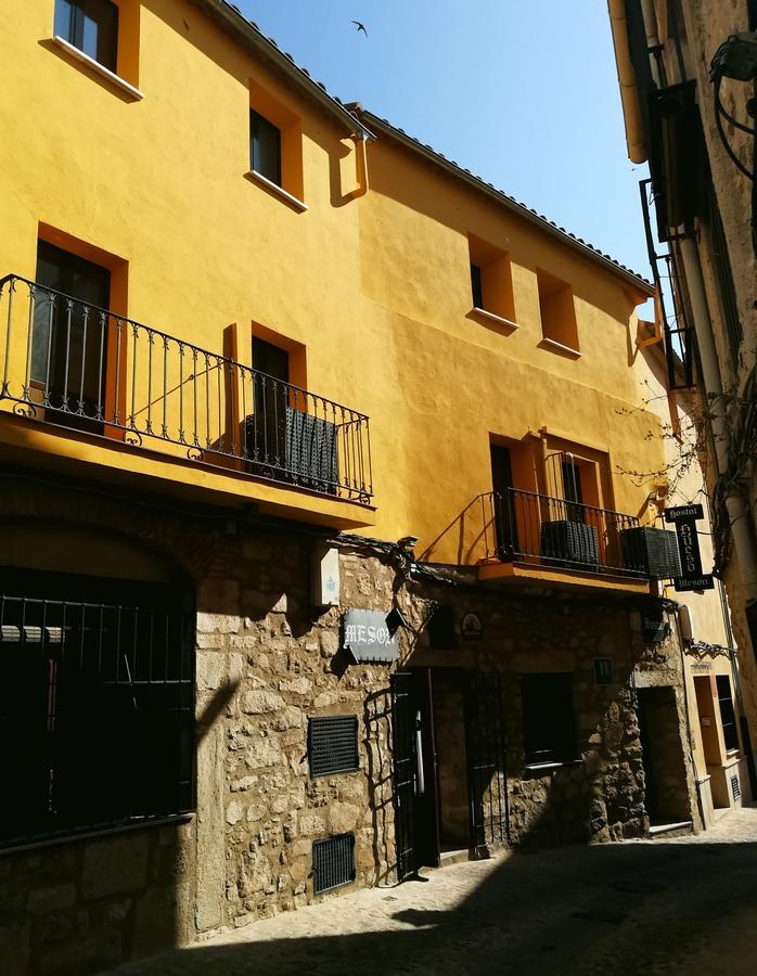 Hostal Hueso Trujillo Buitenkant foto