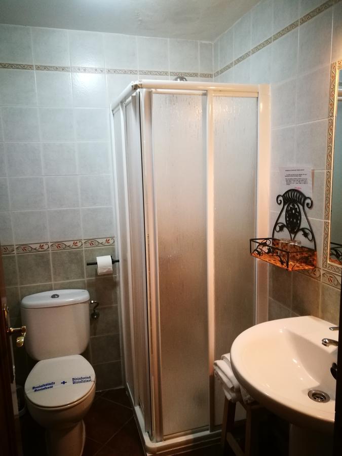 Hostal Hueso Trujillo Buitenkant foto