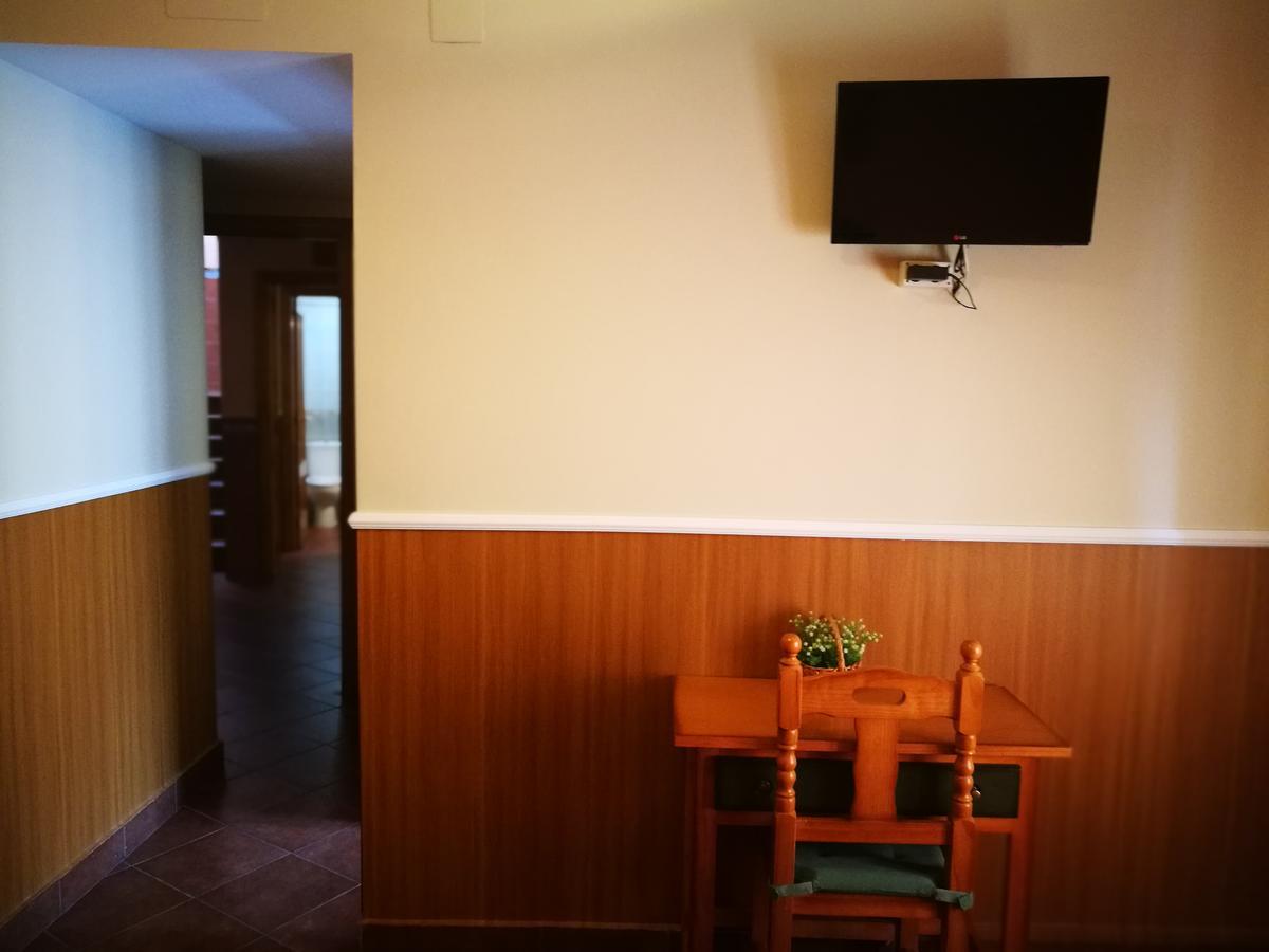 Hostal Hueso Trujillo Buitenkant foto