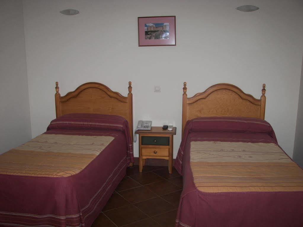 Hostal Hueso Trujillo Buitenkant foto